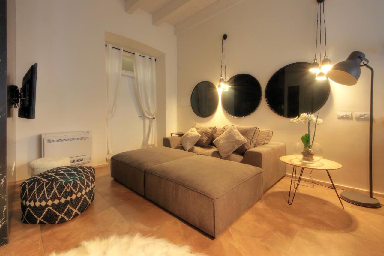 Urban Central Suites Κάλιαρι Εξωτερικό φωτογραφία